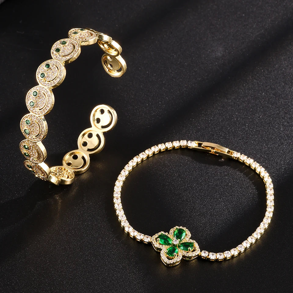 Exquisite Luxury Smiling Bracelet Suits